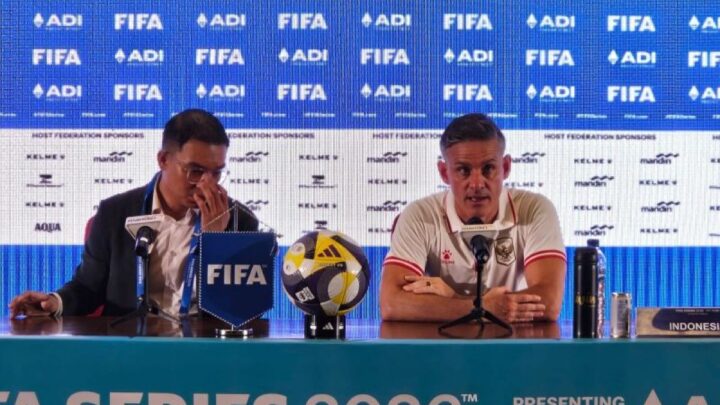 Herdman Tampil Aktif Sepanjang Laga saat Membela Newcastle