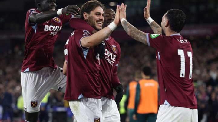 West Ham menang 4-0 atas Wolves, Tottenham masuk zona degradasi