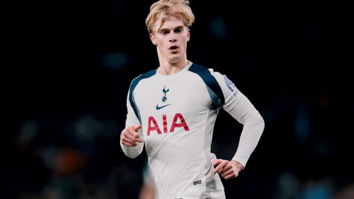 Tottenham Hotspur tetap berupaya menjaga peluang dalam persaingan musim ini