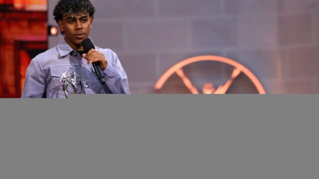 Lamine Yamal Samai Catatan Cruyff usai Meraih Trofi Laureus 2026