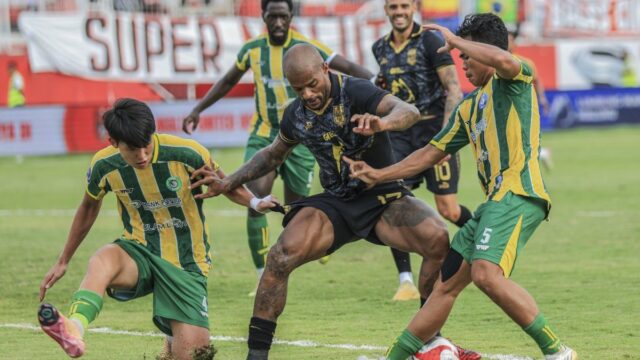 Malut United kembali menang usai membungkam PSBS Biak dengan skor 7-0