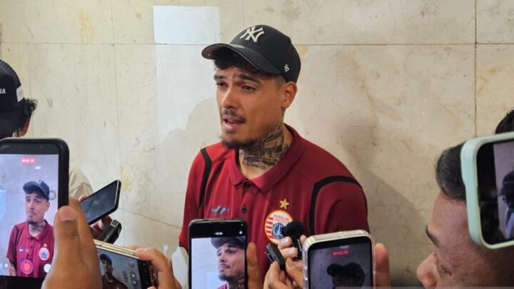 Mauricio Souza Bela Penampilan Shayne Pattynama di Tengah Sorotan Publik