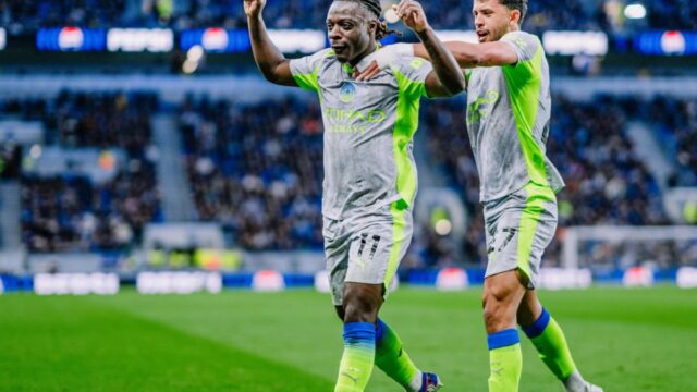 Manchester City tertahan usai imbang 3-3 kontra Everton, gagal memangkas jarak dengan Arsenal