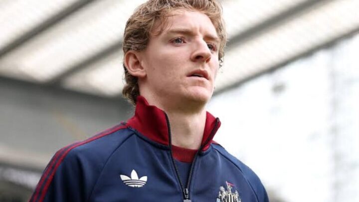 Barcelona Dikabarkan Sepakat dengan Newcastle soal Transfer Gordon