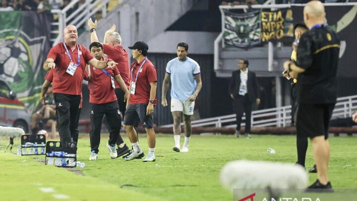 Persib Tetap Percaya Diri Meski Tanpa Bojan Hodak pada Dua Laga Terakhir