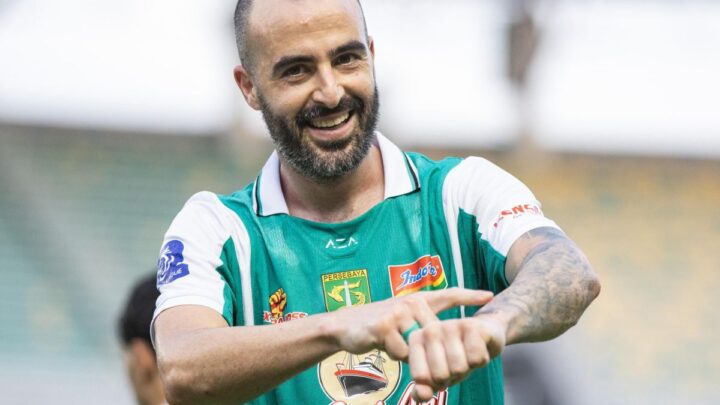 Raickovic Jelaskan Makna Selebrasi Usai Persebaya Menang 4-0 atas PSBS