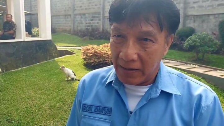 Legenda Persib Ingatkan Tim Tetap Waspada saat Menjalani Laga Penentuan