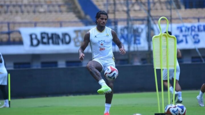 Ramon Tanque Bidik Kemenangan untuk Persib pada Laga Penentu Gelar Juara