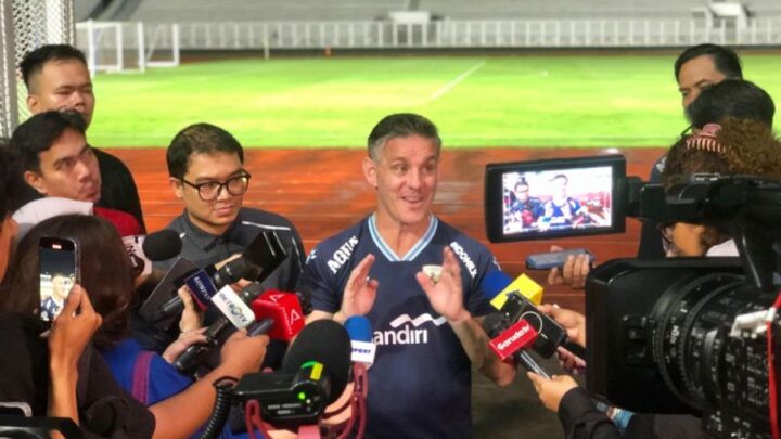 John Herdman Pilih Menonton Persija, Bukan Menghadiri Agenda Lainnya