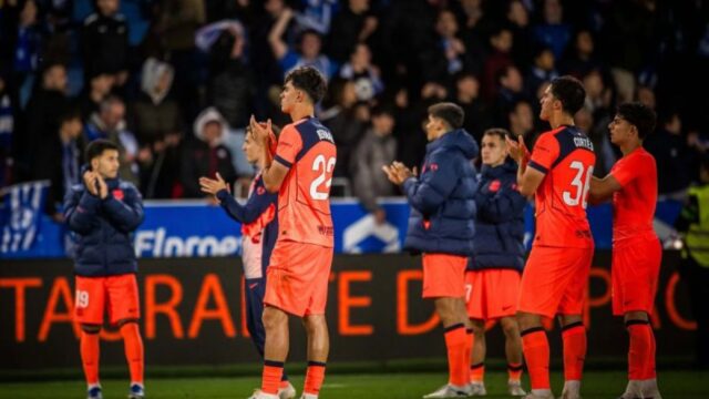 Barcelona Gagal Tembus 100 Poin setelah Takluk 0-1 dari Deportivo Alaves