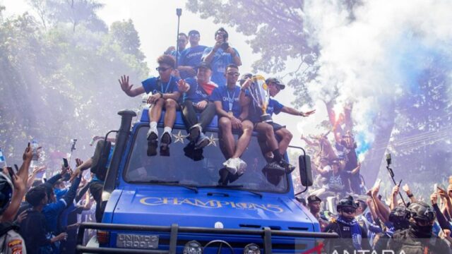 Persib Bandung Apresiasi Bobotoh dalam Perayaan Juara