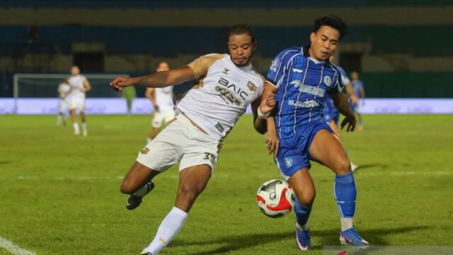 Alex Martins Cetak Hat-trick, Dewa United Menang 5-0 atas PSBS Biak