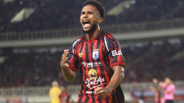 Persipura Menang 2-0 atas Persiku dalam Laga Kompetisi Nasional