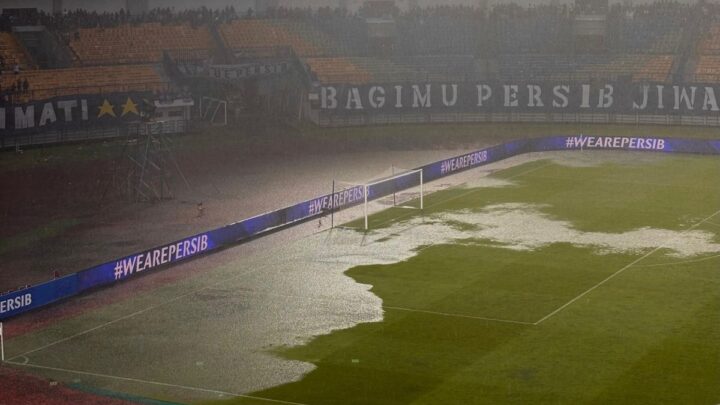 Persib perbaiki kualitas rumput GBLA Bandung jelang ACL Two