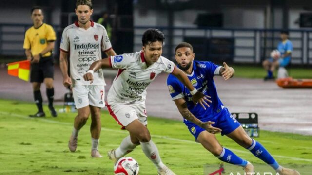 Persib Ucapkan Terima Kasih kepada Layvin Kurzawa