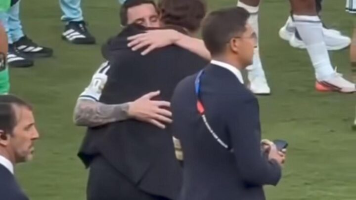 Pelukan Sergio Ramos kepada Lionel Messi usai final Piala Dunia 2026 menjadi sorotan