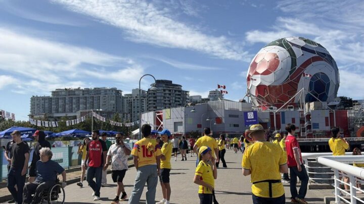 Suporter Padati BC Place untuk Laga Terakhir Piala Dunia di Vancouver