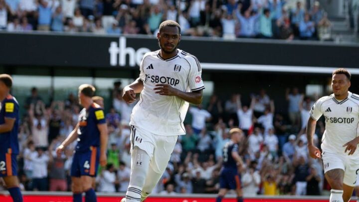 Ipswich Town Datangkan Bek Maroko Issa Diop untuk Perkuat Lini Pertahanan