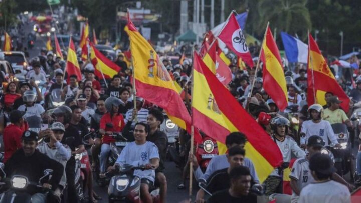 Pendukung Timnas Spanyol Gelar Konvoi Euforia di Ternate Pasca Kemenangan