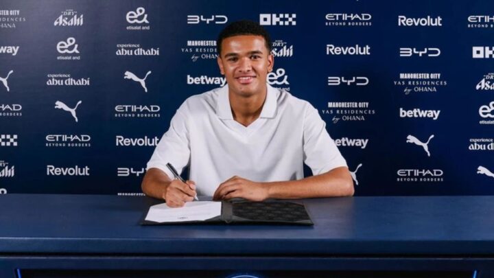 Manchester City Pulangkan Kiper Muda Pierce Charles ke Skuad Utama