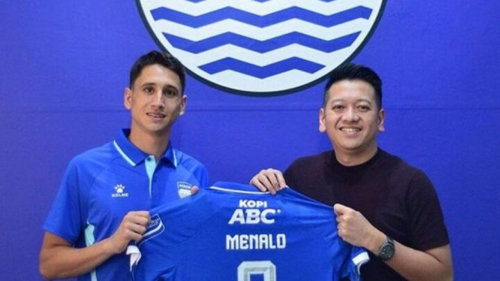 Menalo terkesan dengan kehadiran ribuan Bobotoh di sesi latihan Persib