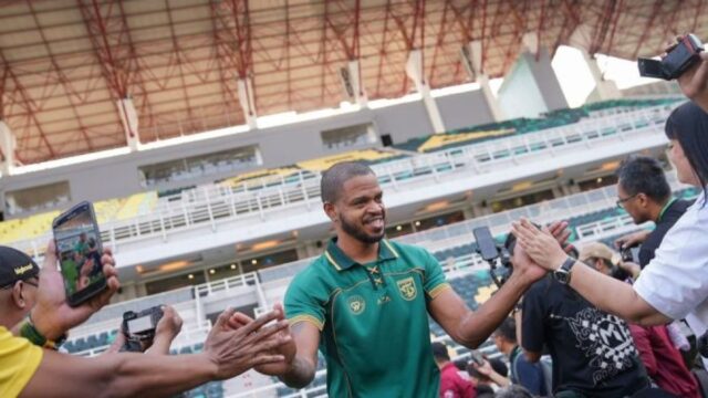 Persebaya Kenalkan 36 Pemain di Media Day Musim Baru