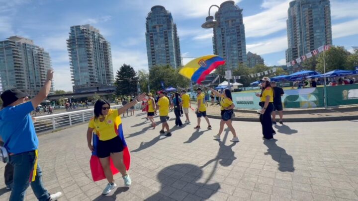 Suporter semarakkan laga penutup Piala Dunia di Vancouver