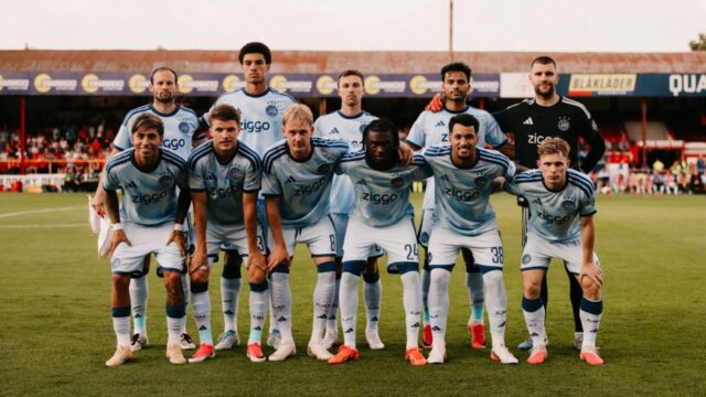 Liga Conference: Maarten Paes Jadi Starter, Ajax Lolos ke Babak Play-off