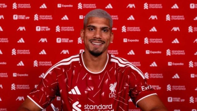 Liverpool Resmi Pinjam Ronald Araujo dari Barcelona, Perkuat Lini Belakang Musim Ini