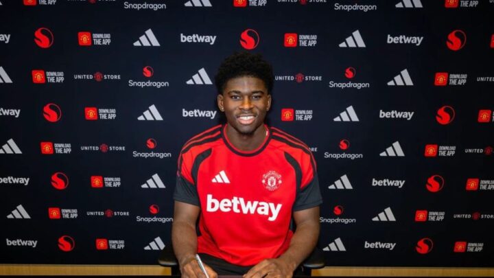 Manchester United Resmi Datangkan Carlos Baleba untuk Perkuat Skuad Musim Ini