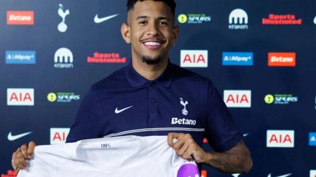 Tottenham resmi merekrut Savinho dari Manchester City untuk memperkuat skuad musim ini