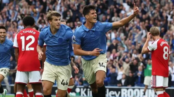 Arsenal kalah 0-3 saat bertandang ke markas Brighton dalam lanjutan kompetisi Inggris