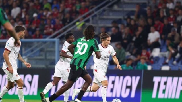 Jay Idzes Kembali Absen, Sassuolo Tahan Imbang AC Milan dengan Skor 1-1