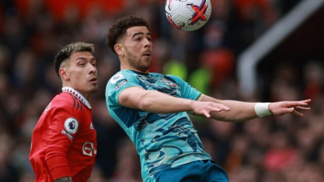 Lisandro Martinez Minta Maaf setelah Kritik Manajemen Manchester United